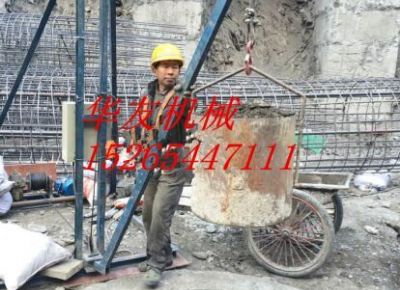 點(diǎn)擊查看詳細(xì)信息<br>標(biāo)題：華友機(jī)械建筑 挖樁 打井用小吊機(jī) 閱讀次數(shù)：7112